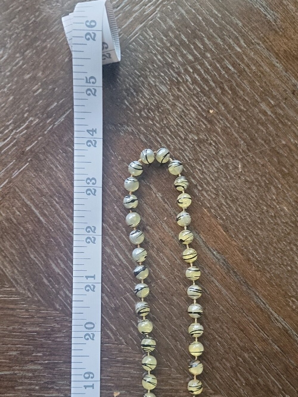 Yellow Glass Bead Necklace - Picture 4 of 5